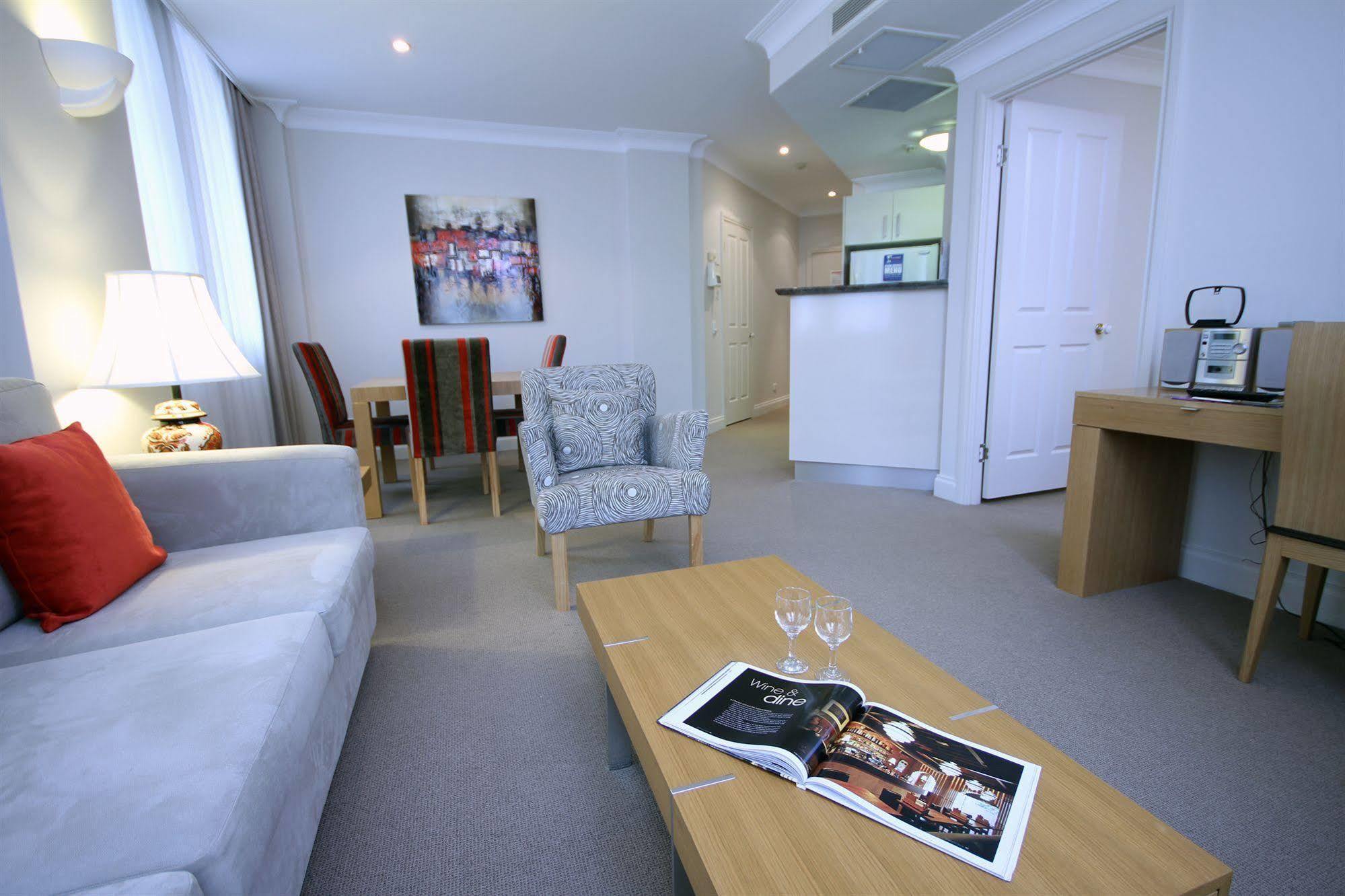 Manor 4* Brisbane